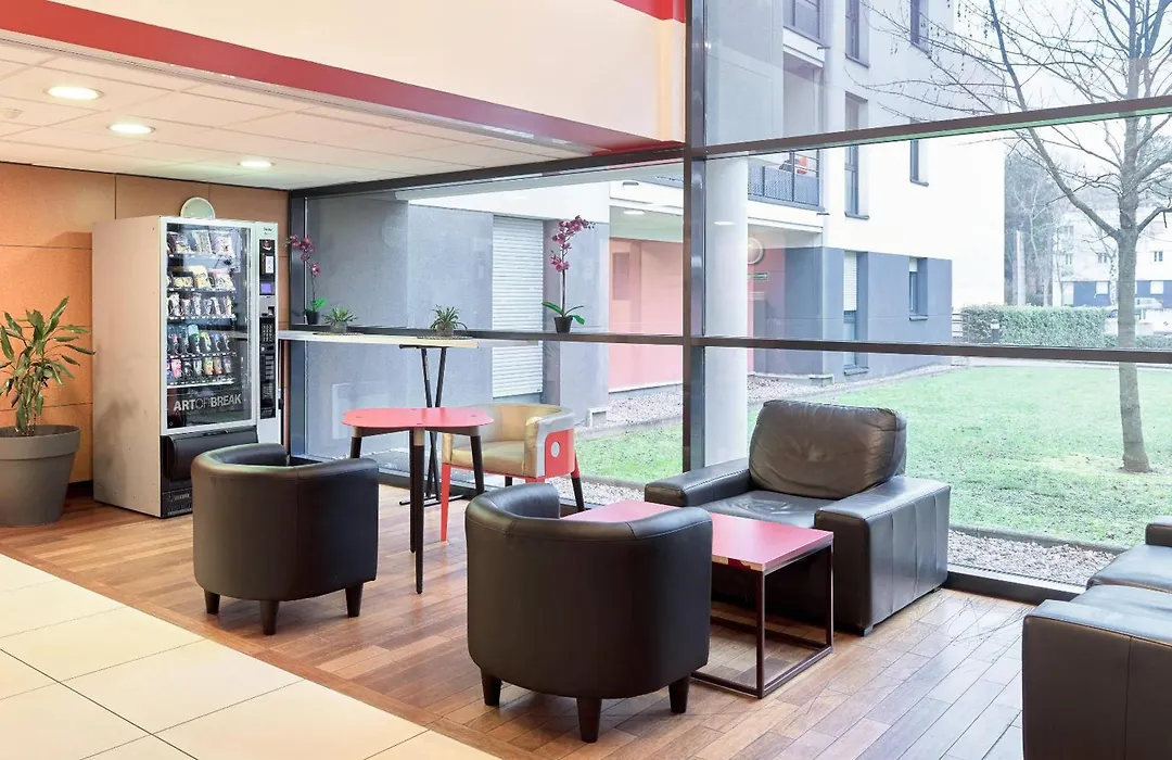 Comfort Aparthotel Versailles, St Cyr L'Ecole-1