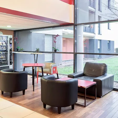 Comfort Aparthotel Versailles, St Cyr L'Ecole-3